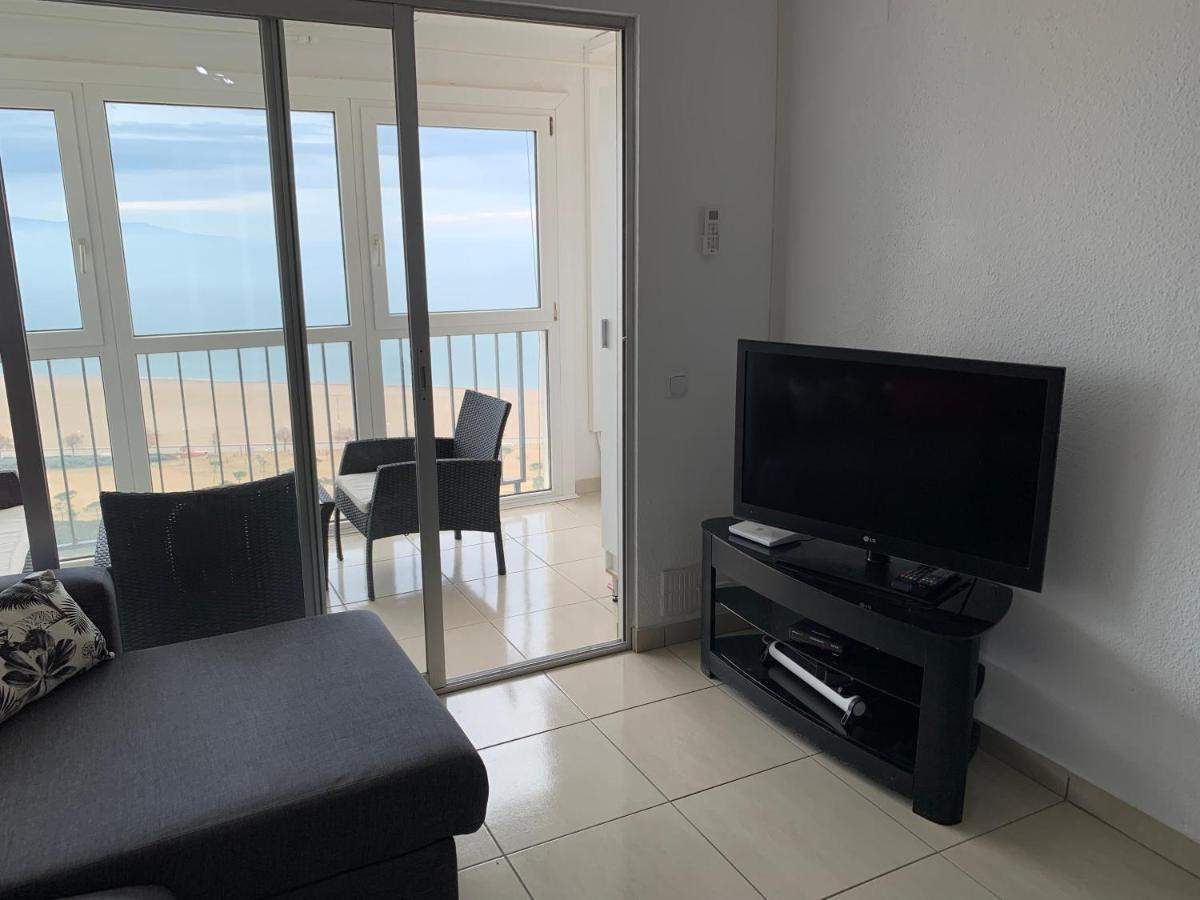 אמפוריבראבה Apartamento Con Magnificas Vistas Al Mar - Wifi Gratis מראה חיצוני תמונה