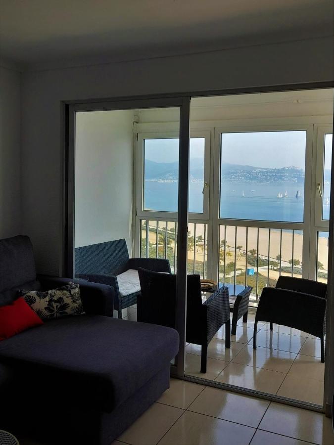 אמפוריבראבה Apartamento Con Magnificas Vistas Al Mar - Wifi Gratis מראה חיצוני תמונה