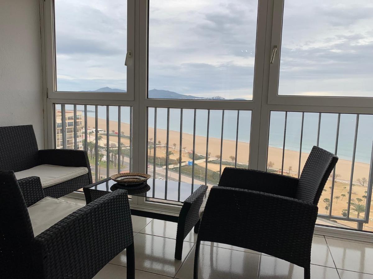 אמפוריבראבה Apartamento Con Magnificas Vistas Al Mar - Wifi Gratis מראה חיצוני תמונה