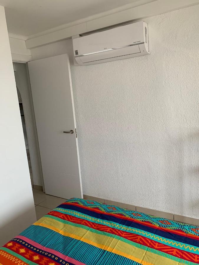 אמפוריבראבה Apartamento Con Magnificas Vistas Al Mar - Wifi Gratis מראה חיצוני תמונה